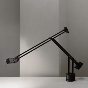Tizio desk stand