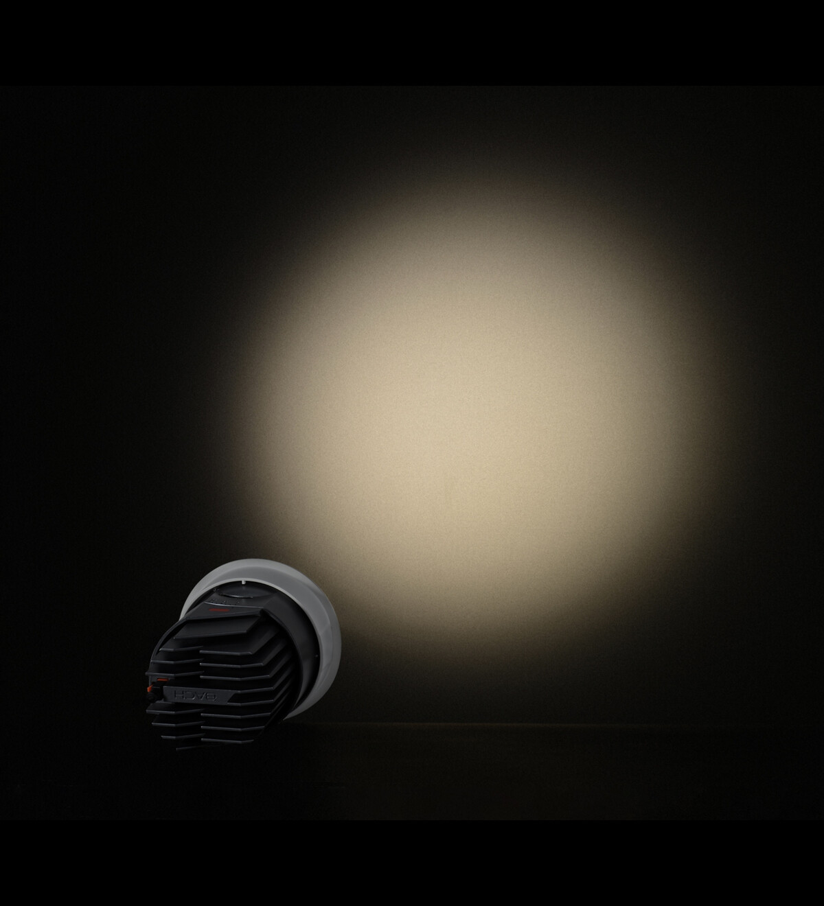 BACH 5s soft light distribution